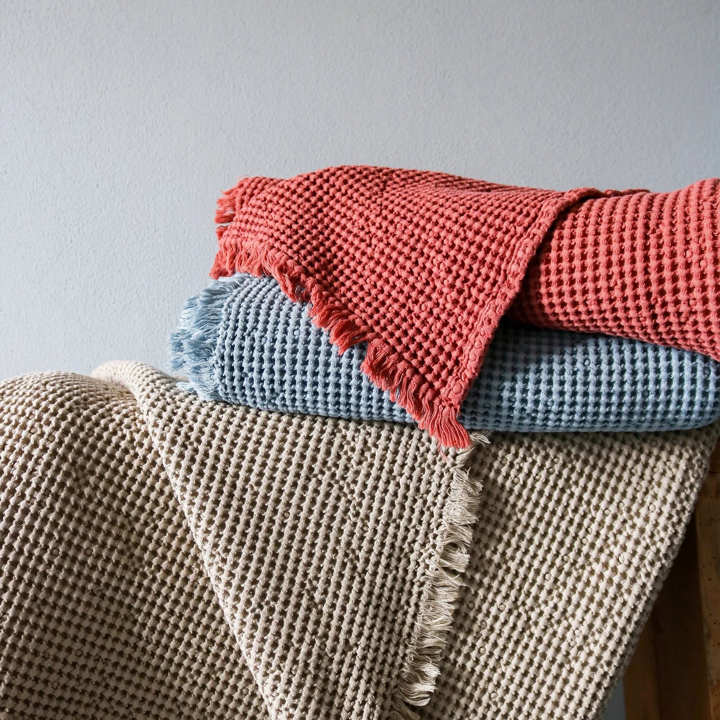 Couvre-lit gaufré doux – Confort, élégance et polyvalence